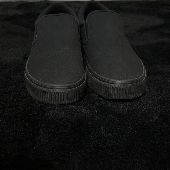 Classic Black Slip-On Men's Shoes - Picture 3 of 6